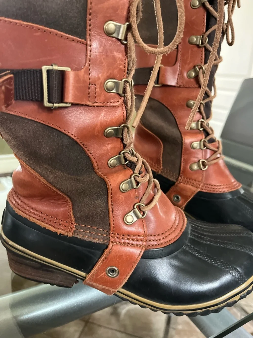 Sorel Women's Black Brown Shoes - Picture 2 of 11